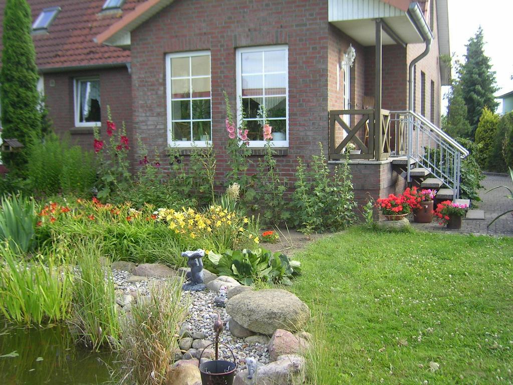 Ostseenaehe Homestay Gadebusch ภายนอก รูปภาพ